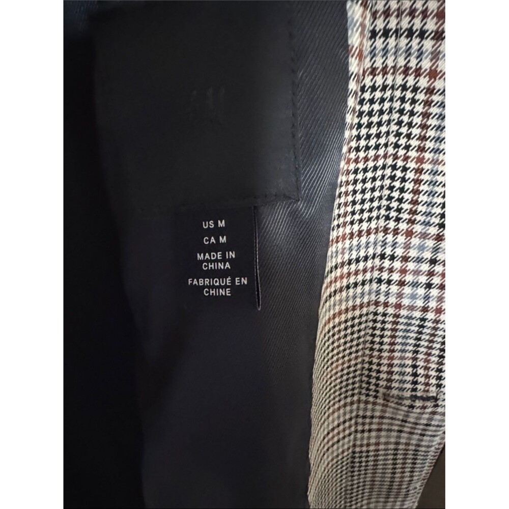 Checked Coat in Brown and Black Houndstooth - Picture 3 of 4